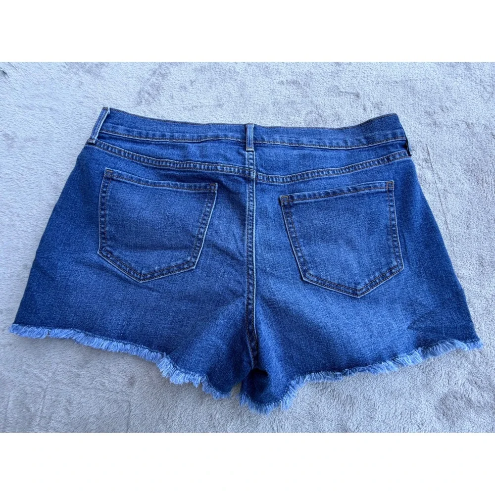 Old Navy Denim Shorts Womens 10 Blue Raw Hem Semi-Fitted Stretch